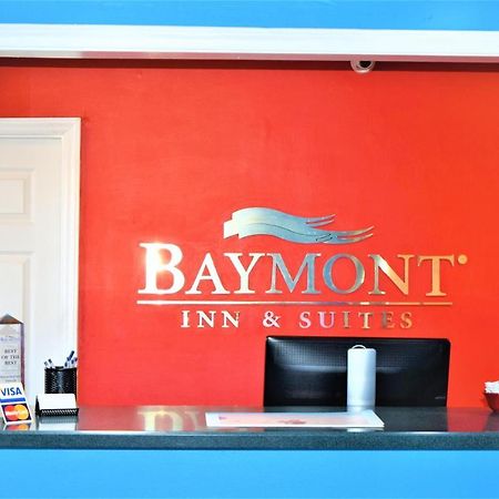 Baymont By Wyndham Forest City Exterior photo